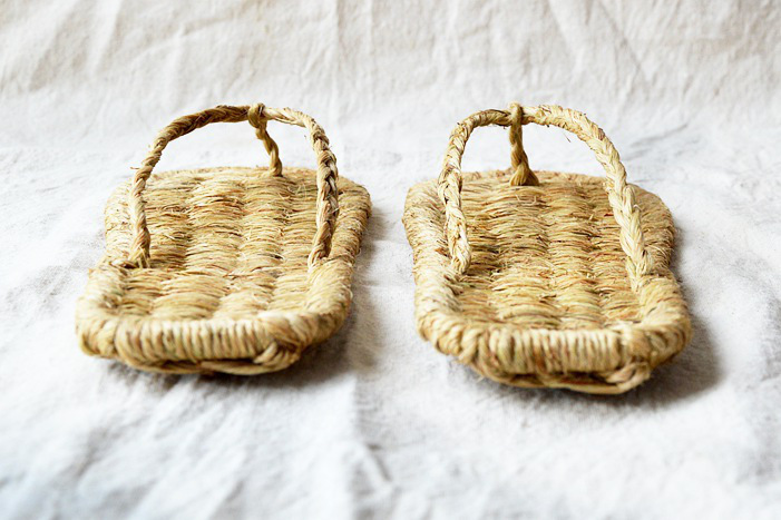 Straw Sandals for Men and Wome - Women'S Shoes Hands Free บทวิจารณ์และราคา