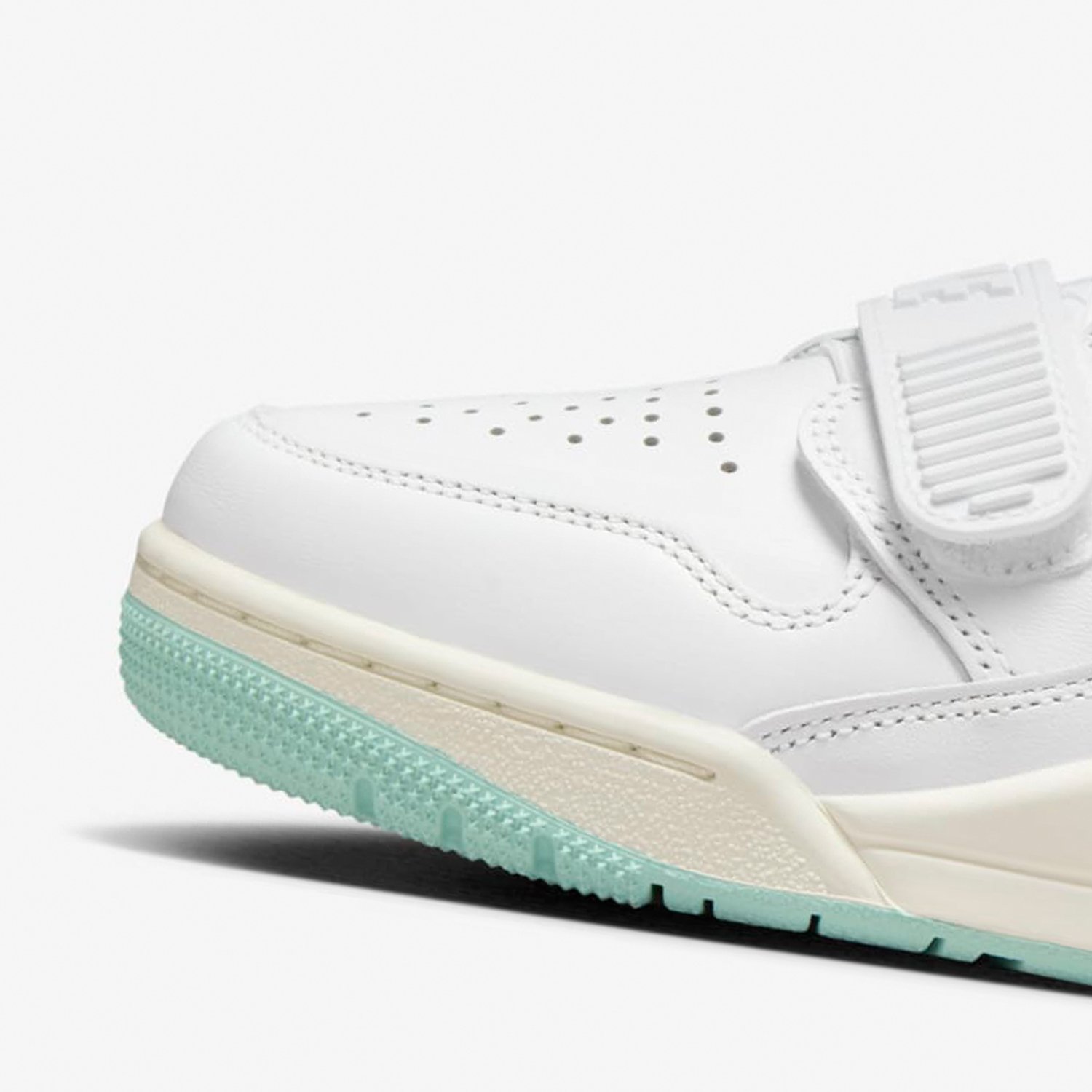 Nike genuine JORDAN women's ai - Women'S Shoes Nike Jordan บทวิจารณ์และราคา