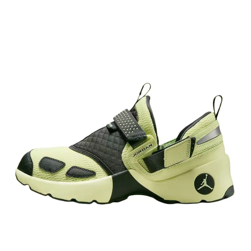 Nike Air Jordan Trunner LX Wom - Women'S Shoes Nike Jordan บทวิจารณ์และราคา
