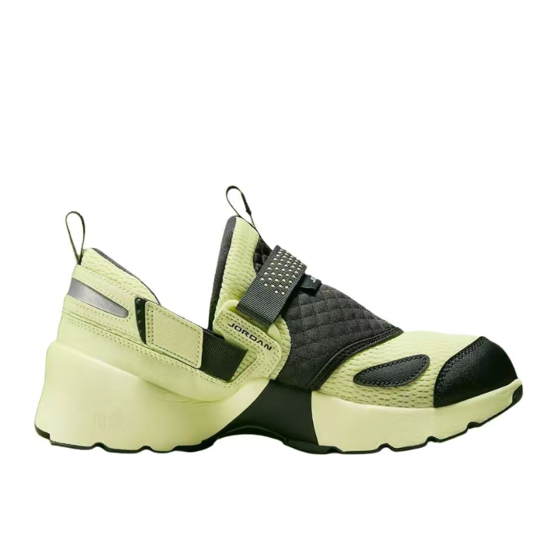 Nike Air Jordan Trunner LX Wom - Women'S Shoes Nike Jordan บทวิจารณ์และราคา