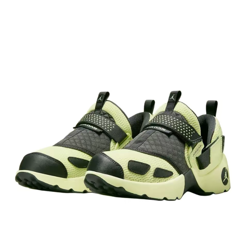 Nike Air Jordan Trunner LX Wom - Women'S Shoes Nike Jordan บทวิจารณ์และราคา