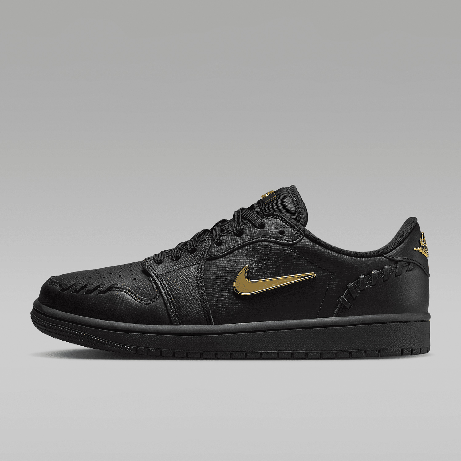 Nike Authentic Air Jordan 1 Wo - Women'S Shoes Nike Jordan บทวิจารณ์และราคา