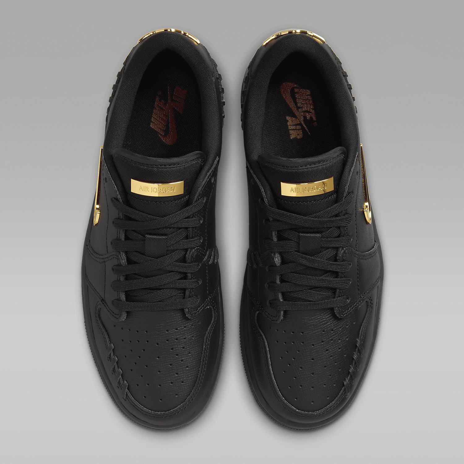 Nike Authentic Air Jordan 1 Wo - Women'S Shoes Nike Jordan บทวิจารณ์และราคา