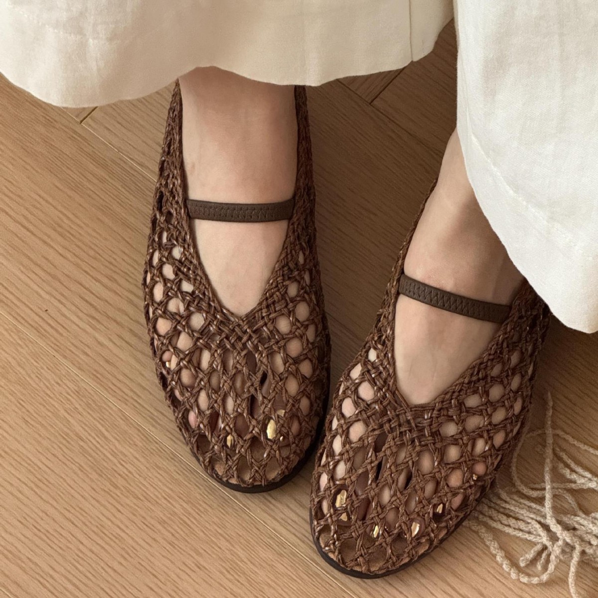 2026 New Hollow Hand Woven San - Women'S Shoes Hands Free บทวิจารณ์และราคา