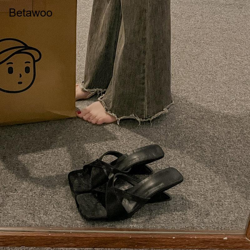 Women's Curved Block Heel Mule - Ankle Strap Heels บทวิจารณ์และราคา